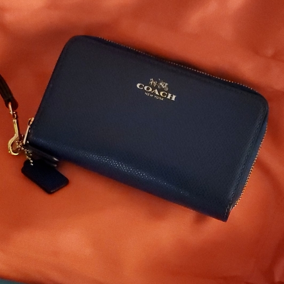 Coach Handbags - Coach Wallet